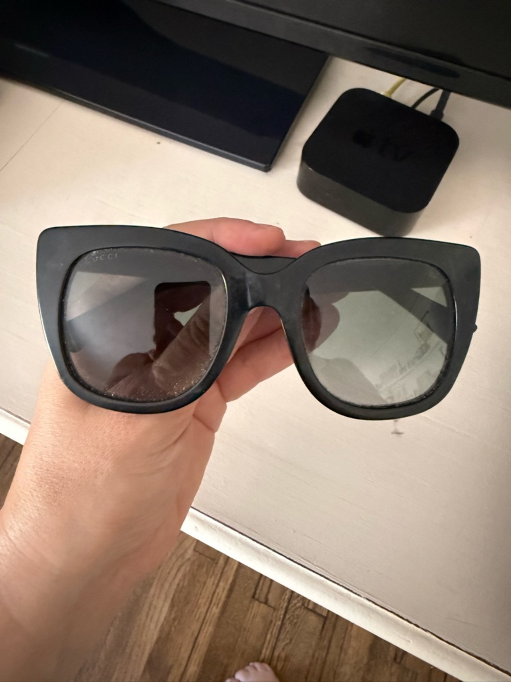 Gucci Black Cat-Eye Sunglasses with Gold Accents - Picture 2 of 11